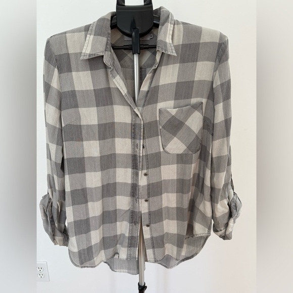 Billy T Tops - Billy T | Gray & White Plaid Mabry Chambray Button Down | Size Medium